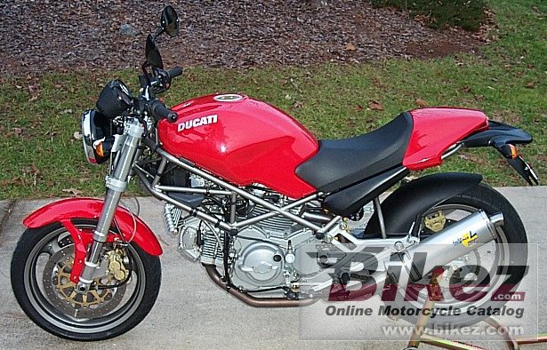 2001 ducati monster 750